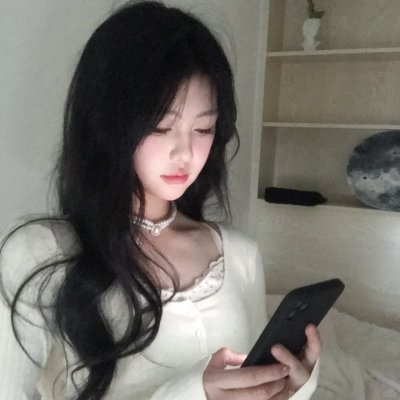 黑色池塘